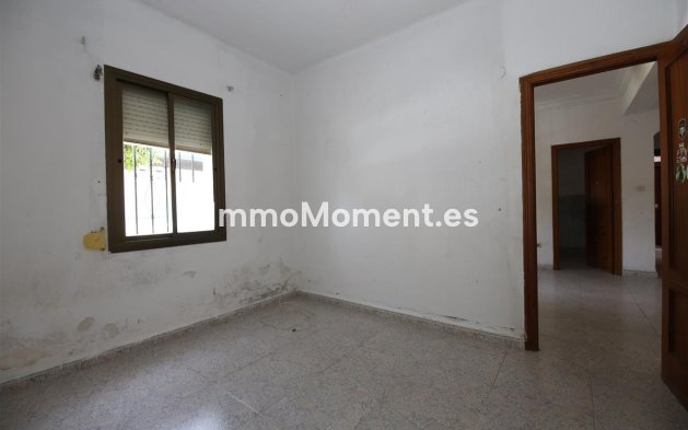Resale - Townhouse - Estepona - Estepona Centro