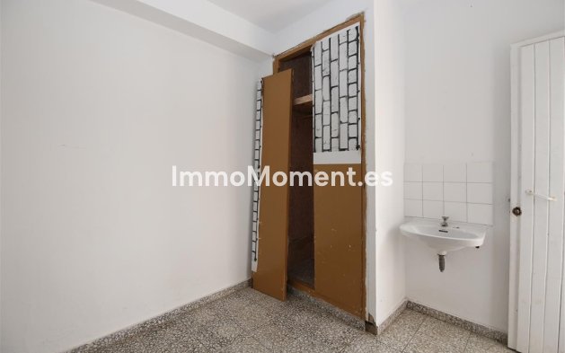 Resale - Townhouse - Estepona - Estepona Centro