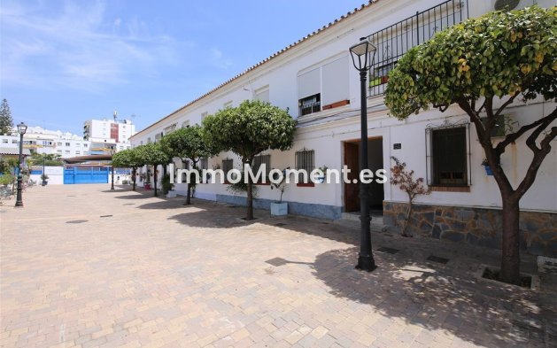 Resale - Townhouse - Estepona - Estepona Centro