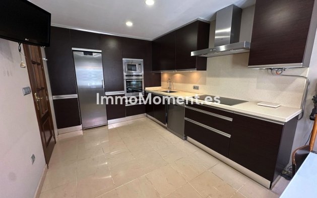 Bestaande woning - Rijtjeshuis - Estepona  - Estepona Centro