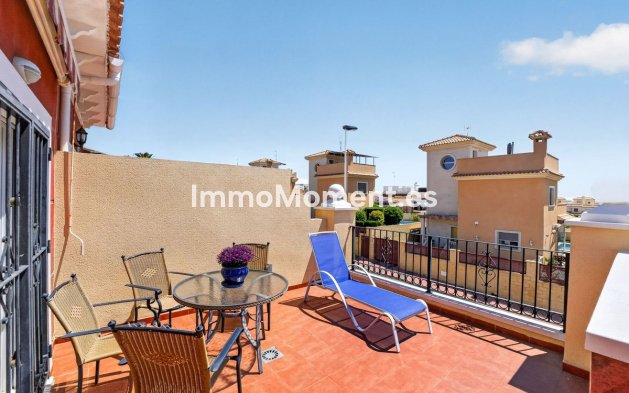 Resale - Townhouse - Torrevieja - Aguas Nuevas