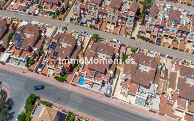 Resale - Townhouse - Torrevieja - Aguas Nuevas