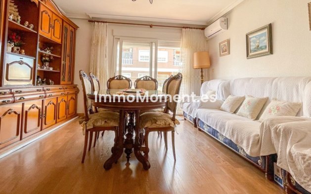 Wiederverkauf - Wohnung - Torrevieja - Torrevieja Centro