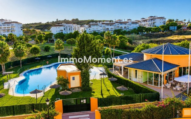 Resale - Apartment - Manilva - San Luis de Sabinillas