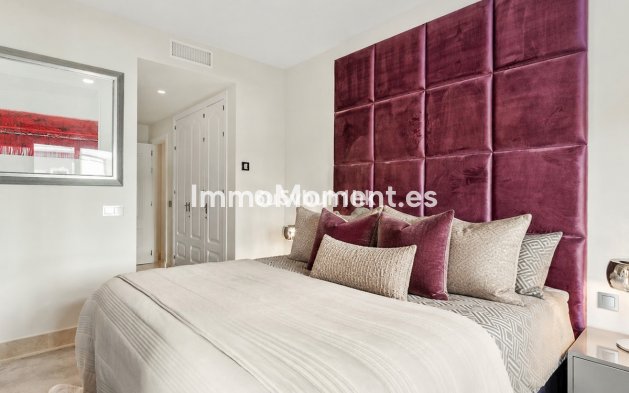 Resale - Apartment - Benahavís - Benahavís Centro