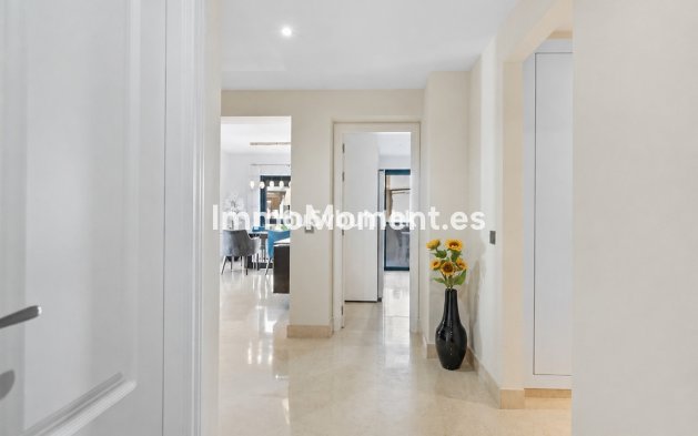 Resale - Apartment - Benahavís - Benahavís Centro