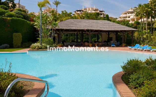 Resale - Apartment - Benahavís - Benahavís Centro