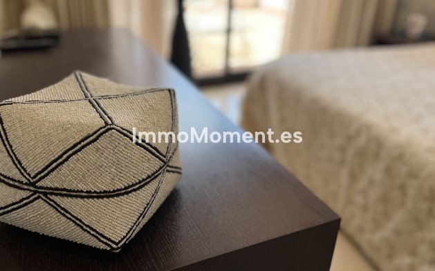 Resale - Apartment - Benahavís - La Quinta