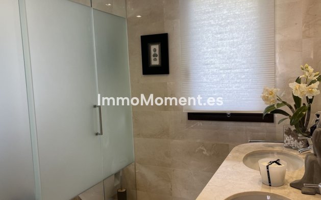 Resale - Apartment - Benahavís - La Quinta