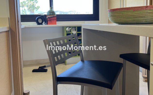 Resale - Apartment - Benahavís - La Quinta