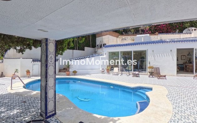 Wiederverkauf - Freistehende Villa - Benalmadena - Torremuelle