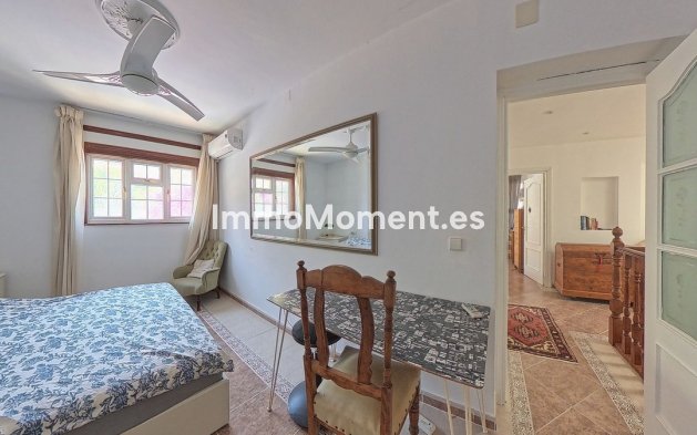 Wiederverkauf - Freistehende Villa - Benalmadena - Torremuelle