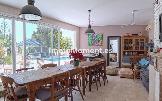 Wiederverkauf - Freistehende Villa - Benalmadena - Torremuelle