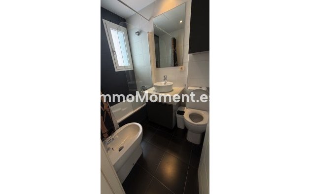 Resale - Apartment - Estepona - Valle Romano