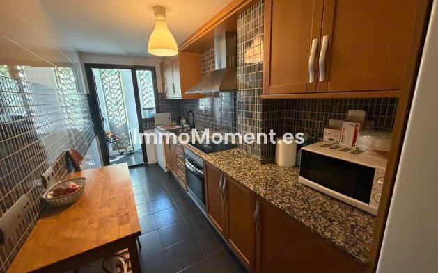 Wiederverkauf - Wohnung - Estepona  - Selwo