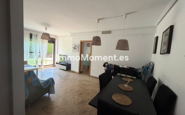 Wiederverkauf - Wohnung - Estepona  - Selwo