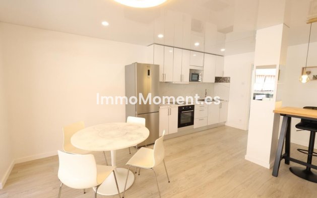 Resale - Apartment - Torrevieja - Torrevieja Centro