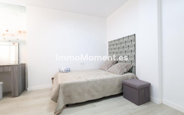 Resale - Apartment - Torrevieja - Torrevieja Centro
