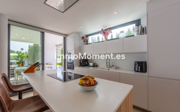 Resale - Detached villa - Manilva - La Duquesa
