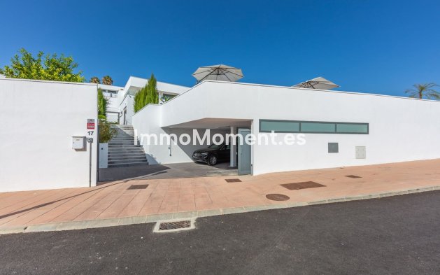 Resale - Detached villa - Manilva - La Duquesa