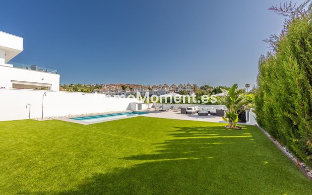 Resale - Detached villa - Manilva - La Duquesa