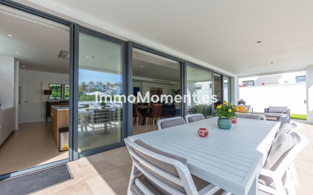 Resale - Detached villa - Manilva - La Duquesa