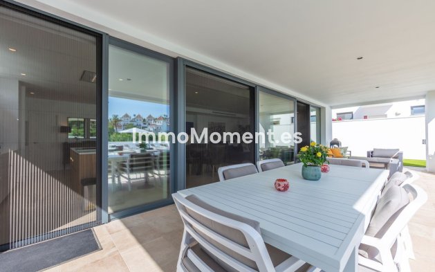 Resale - Detached villa - Manilva - La Duquesa