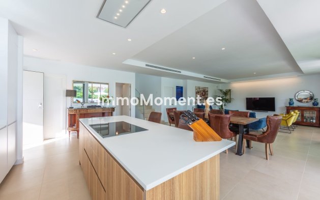 Resale - Detached villa - Manilva - La Duquesa
