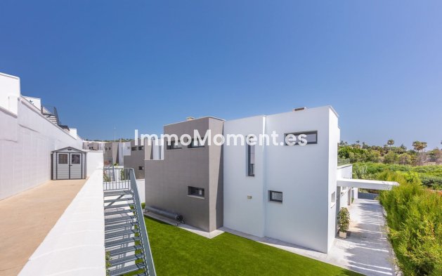 Resale - Detached villa - Manilva - La Duquesa