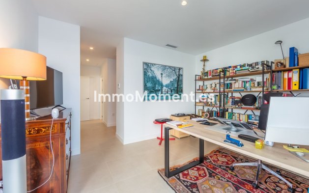Resale - Detached villa - Manilva - La Duquesa