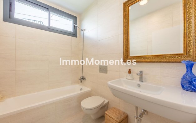 Resale - Detached villa - Manilva - La Duquesa