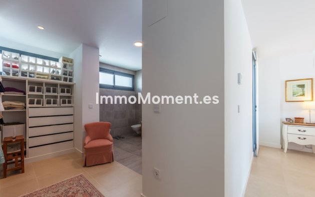 Resale - Detached villa - Manilva - La Duquesa