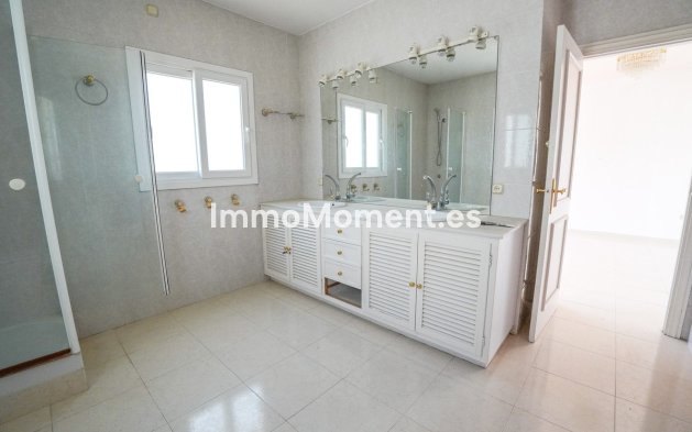 Reventa - Villa independiente - Marbella - Nueva Andalucía