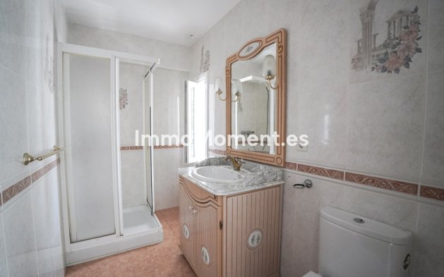 Reventa - Villa independiente - Marbella - Nueva Andalucía