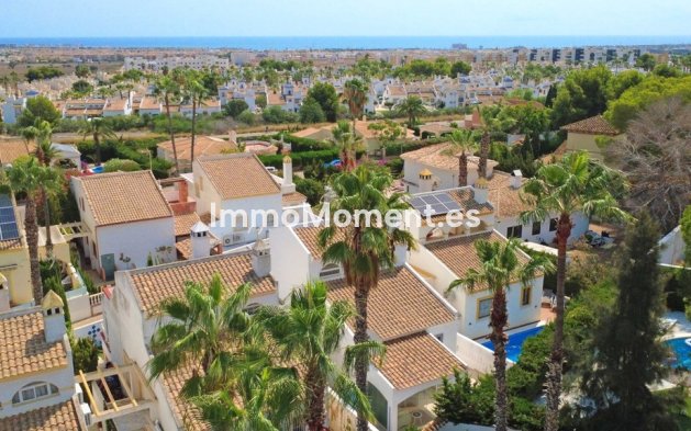 Bestaande woning - Vrijstaande villa - Orihuela - Villamartín