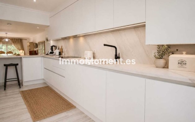 Bestaande woning - Rijtjeshuis - Casares - Casares Playa