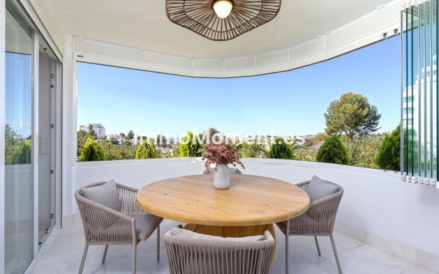 Resale - Apartment - Marbella - Guadalmina Alta