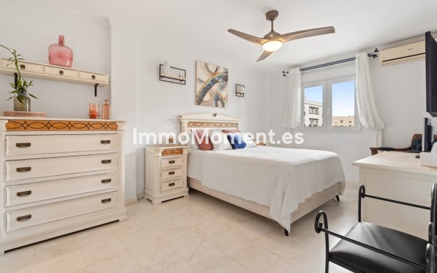 Revente - Appartement - Estepona  - Estepona Centro