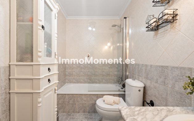 Revente - Appartement - Estepona  - Estepona Centro