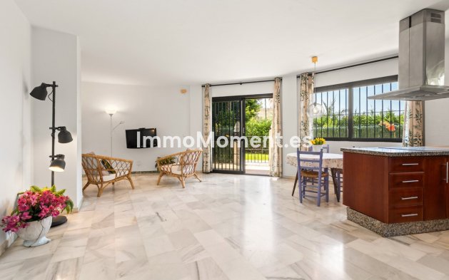 Revente - Appartement - Estepona  - Estepona Centro