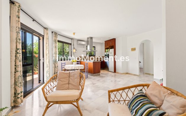 Revente - Appartement - Estepona  - Estepona Centro