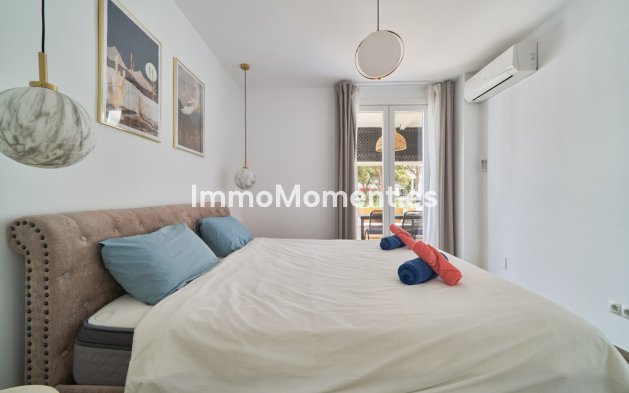 Resale - Apartment - Marbella - Elviria