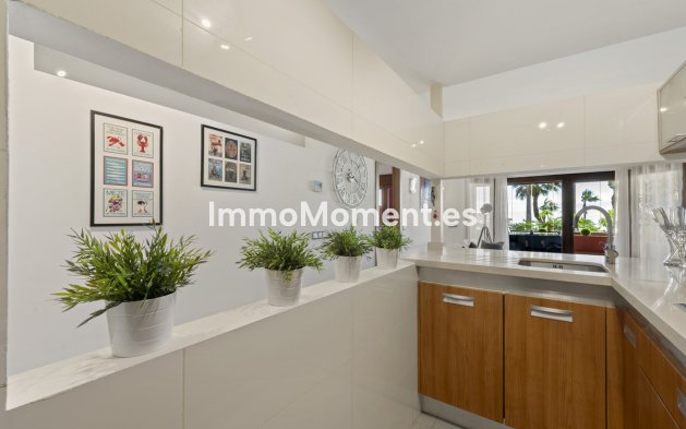 Resale - Apartment - Fuengirola - Higueron