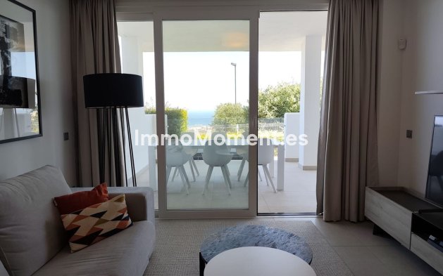 Resale - Apartment - Benalmadena - Benalmadena Centro