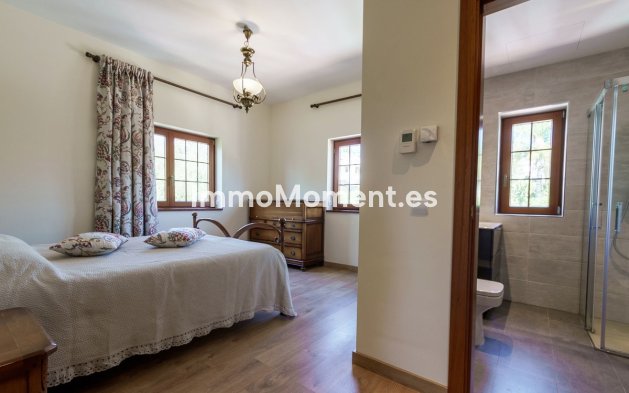 Wiederverkauf - Freistehende Villa - Marbella - El Rosario