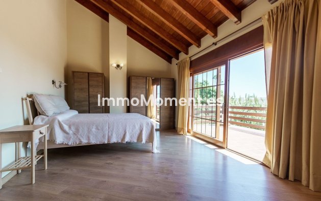 Wiederverkauf - Freistehende Villa - Marbella - El Rosario