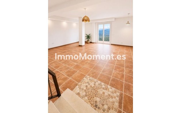 Resale - Detached villa - Inland  - Coín
