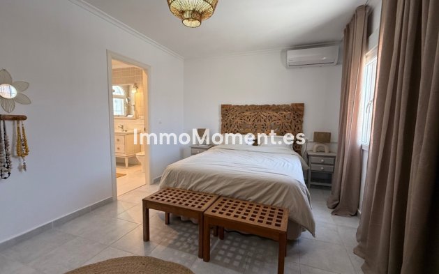 Bestaande woning - Vrijstaande villa - Torrevieja - Torrevieja Centro