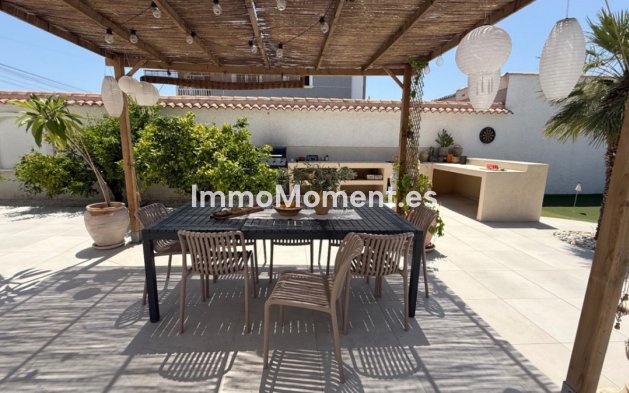 Bestaande woning - Vrijstaande villa - Torrevieja - Torrevieja Centro