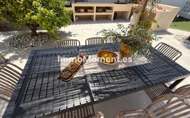 Bestaande woning - Vrijstaande villa - Torrevieja - Torrevieja Centro